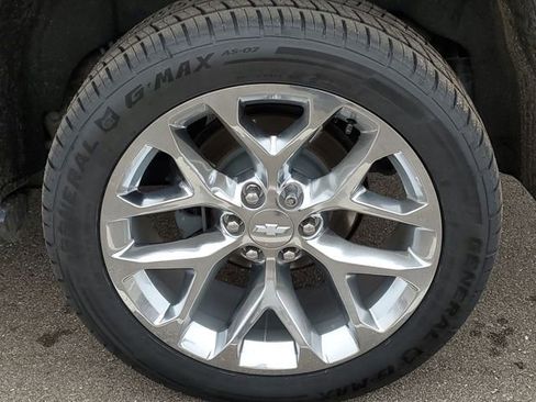 Used 2018 Chevrolet Suburban Premier image 38