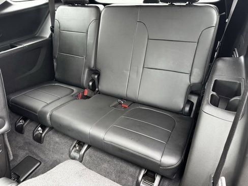 Used 2019 Chevrolet Traverse Premier w/ Redline Edition image 9