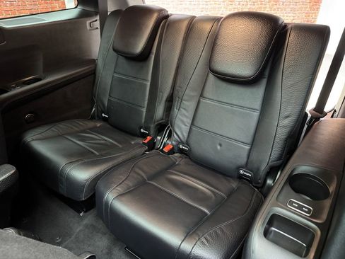 Certified 2024 Mercedes-Benz GLS 450 4MATIC image 27