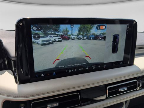 Used 2025 Lincoln Aviator AWD w/ Jet Appearance Package image 22