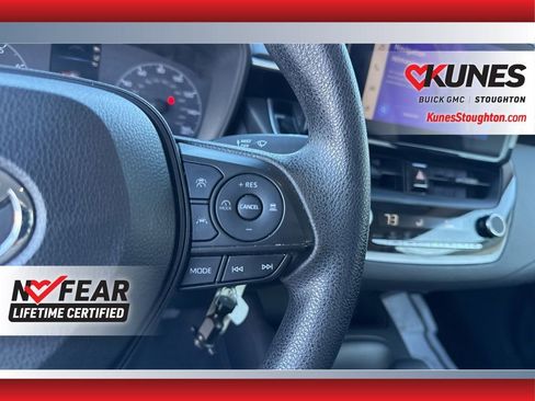 Used 2023 Toyota Corolla LE image 26