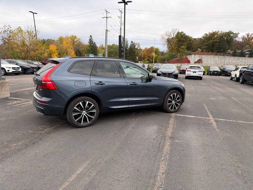 Used 2024 Volvo XC60 B5 Plus w/ Protection Package Premier AWD/4WD image 19