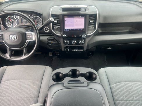 Used 2022 RAM 2500 Big Horn w/ Cold Weather Group image 10