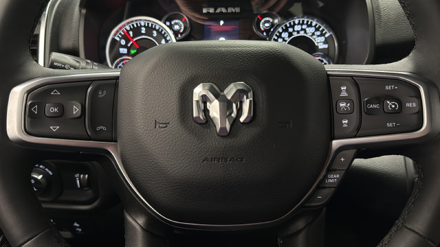 Used 2025 RAM 1500 Big Horn AWD/4WD image 16
