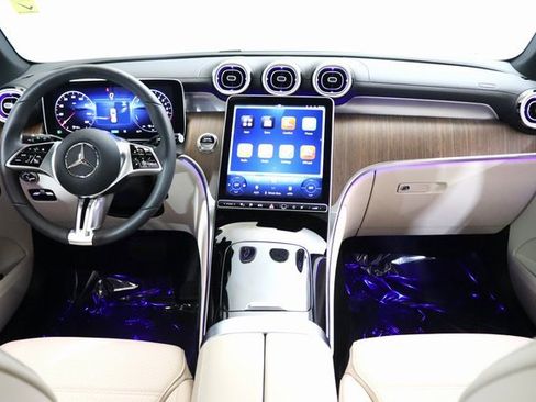 Used 2025 Mercedes-Benz GLC 350e 4MATIC w/ Advanced USB Package image 22