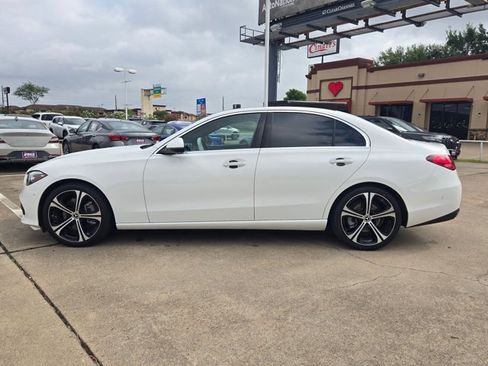 Used 2025 Mercedes-Benz C 300 Sedan image 9
