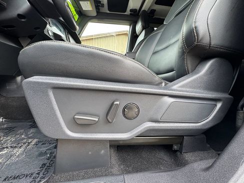 Used 2025 Ford Bronco Badlands AWD/4WD image 18