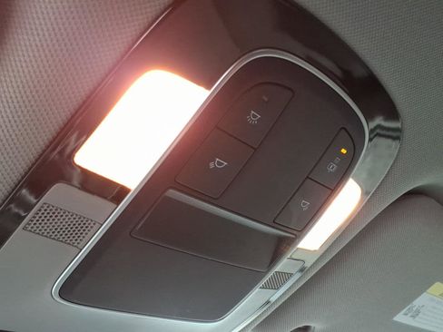 Used 2023 Hyundai Santa Fe SE image 16