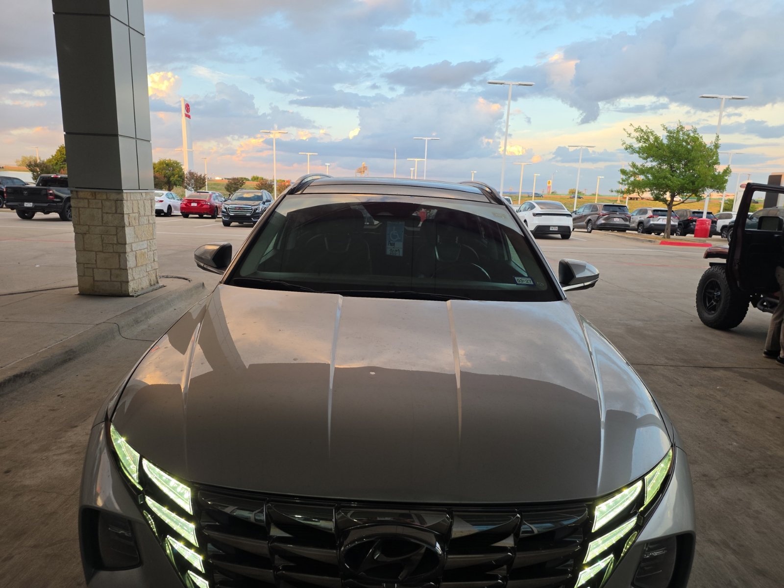 Used 2023 Hyundai Tucson Limited FWD image 25