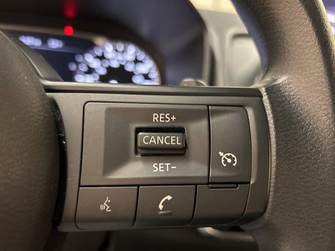 Used 2024 Nissan Rogue S image 22