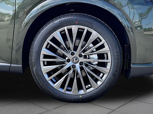 New 2026 Lexus RX 450h AWD image 9