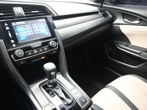 Used 2018 Honda Civic EX image 29
