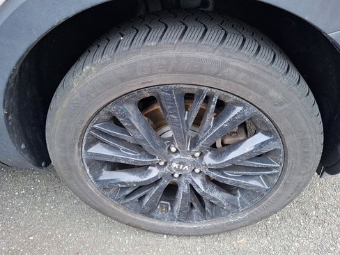 Used 2022 Kia Telluride EX image 10