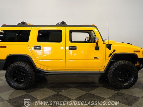 Used 2004 HUMMER H2 w/ Preferred Equipment Group AWD/4WD image 14