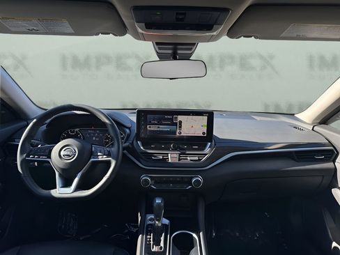 Used 2024 Nissan Altima 2.5 SR w/ SR Premium Package image 13