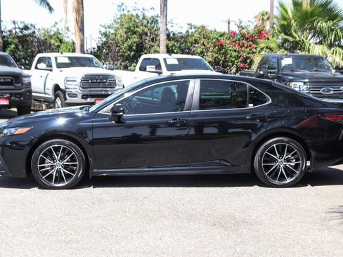 Used 2024 Toyota Camry SE FWD image 5