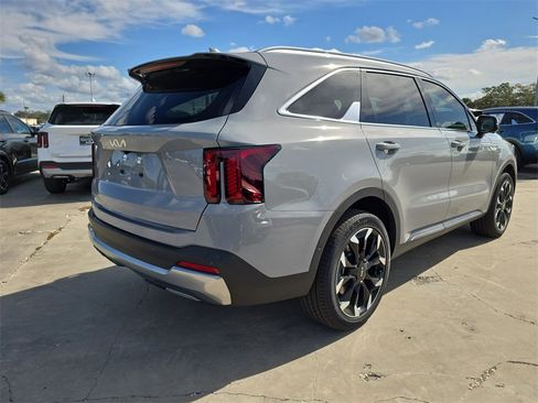 New 2026 Kia Sorento SX image 8