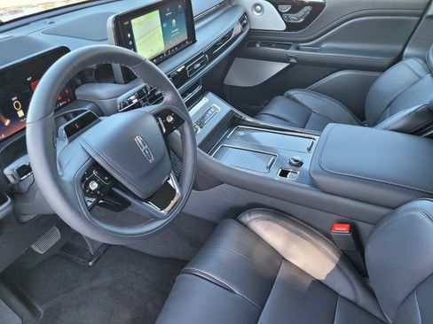 New 2026 Lincoln Aviator Reserve image 11