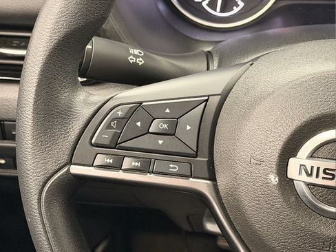 Certified 2023 Nissan Sentra SV FWD image 28