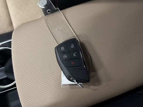 New 2026 Chevrolet Equinox ACTIV w/ Convenience Package III image 32