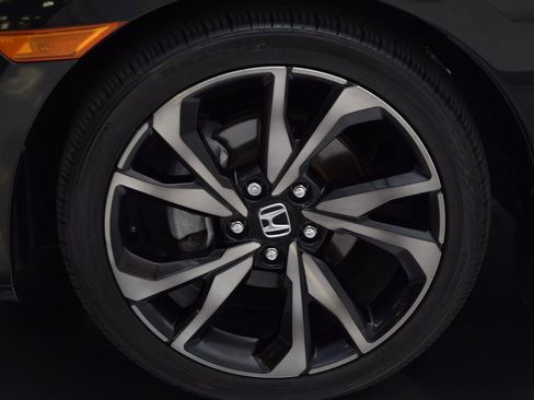 Used 2019 Honda Civic Sport image 12