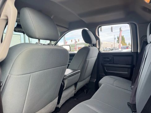 Used 2015 RAM 1500 Express w/ Black Ram 1500 Express Group image 19