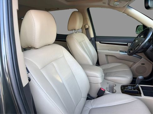 Used 2011 Hyundai Santa Fe Limited FWD image 26