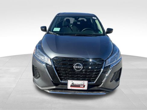 New 2025 Nissan Kicks Play S image 9