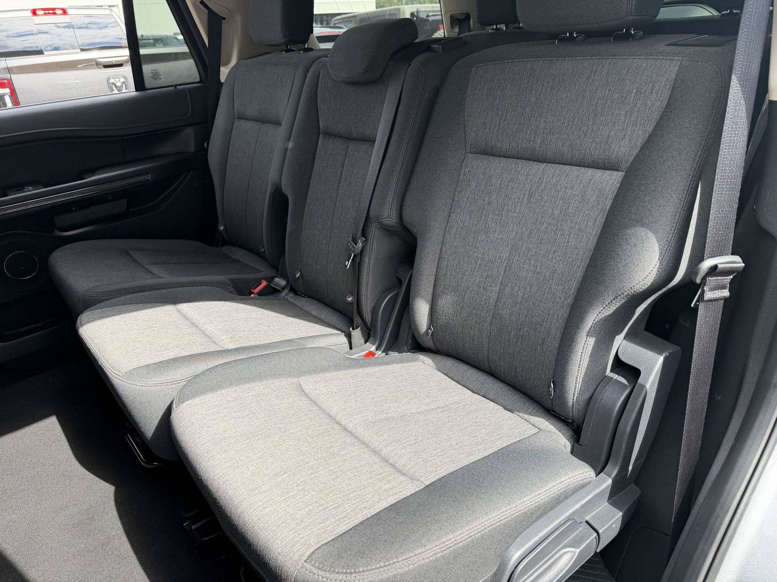 Used 2024 Ford Expedition XLT RWD image 17
