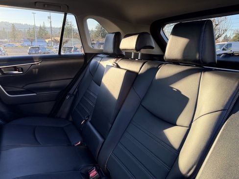 Used 2024 Toyota RAV4 XLE Premium image 29