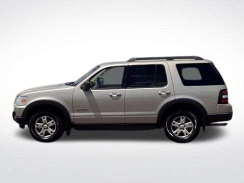 Used 2007 Ford Explorer XLT AWD/4WD image 32