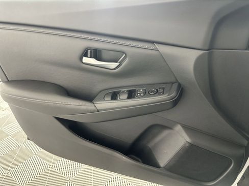 Certified 2025 Nissan Sentra SV FWD image 29