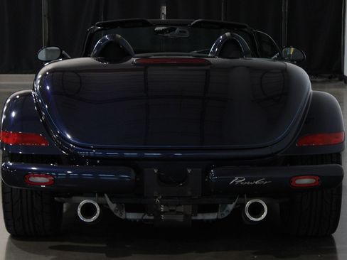 Used 2001 Chrysler Prowler RWD image 25
