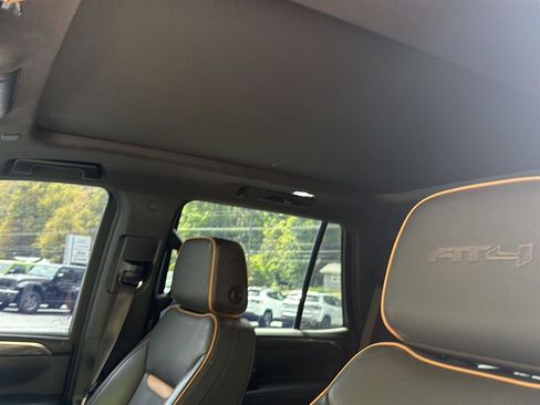 Used 2024 GMC Yukon AT4 w/ AT4 Premium Plus Package AWD/4WD image 8