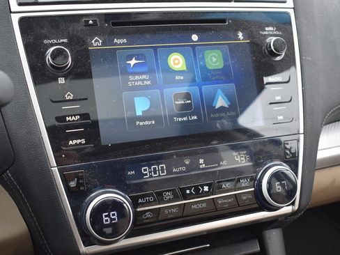 Used 2019 Subaru Outback 2.5i Premium image 11