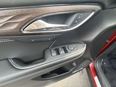 Used 2023 Buick Envision Avenir AWD/4WD image 13