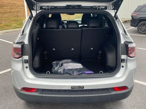 New 2026 Jeep Compass Limited image 7