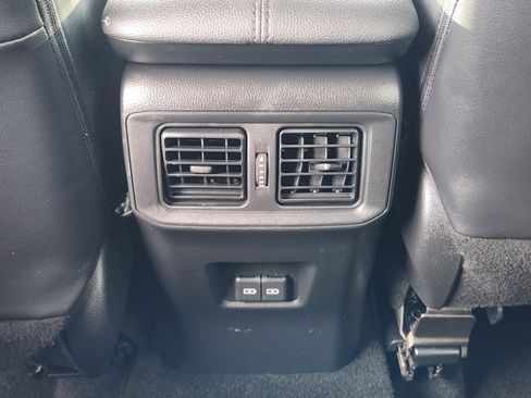 Used 2022 Toyota RAV4 Limited image 30