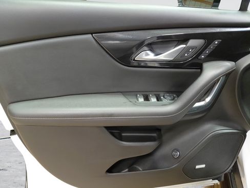Certified 2022 Chevrolet Blazer Premier w/ Enhanced Convenience Package AWD/4WD image 23