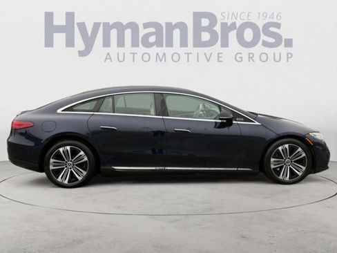 Used 2022 Mercedes-Benz EQS 450+ Sedan image 2