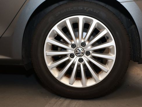 Used 2016 Volkswagen Passat 1.8T SE image 25