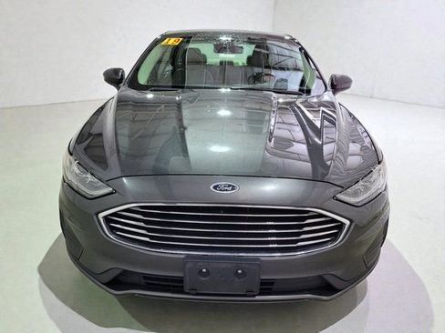 Used 2019 Ford Fusion SE image 12