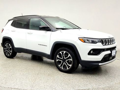 Used 2023 Jeep Compass Limited AWD/4WD image 3