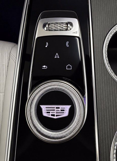 Used 2024 Cadillac Lyriq Sport AWD/4WD image 30