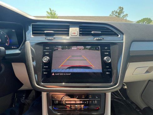 Certified 2023 Volkswagen Tiguan SE AWD/4WD image 19
