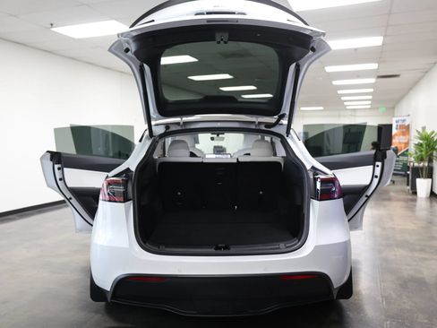 Used 2021 Tesla Model Y Performance AWD/4WD image 49