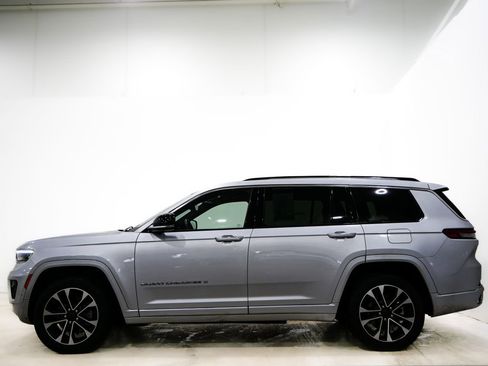 Used 2022 Jeep Grand Cherokee L Overland w/ Luxury Tech Group IV image 6