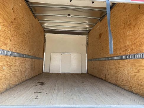 Used 2024 Ford E-450 and Econoline 450 Super Duty w/ Power Windows & Locks Group RWD image 10