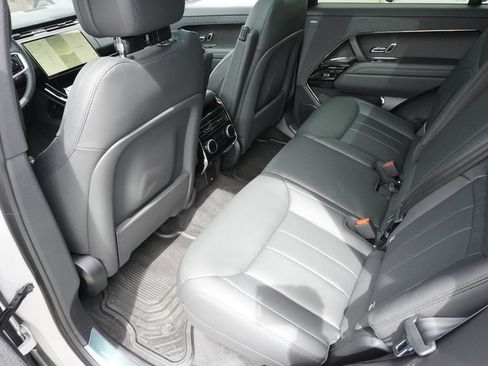 New 2026 Land Rover Range Rover Sport SE AWD/4WD image 29