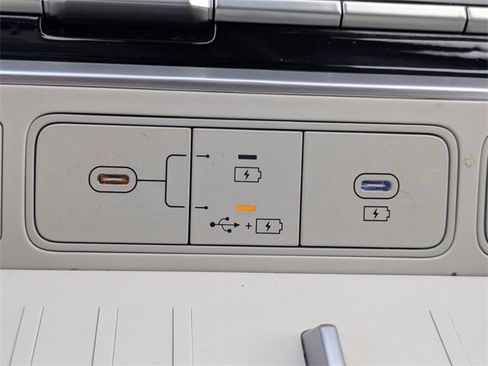 Used 2025 Hyundai Santa Fe Calligraphy image 21